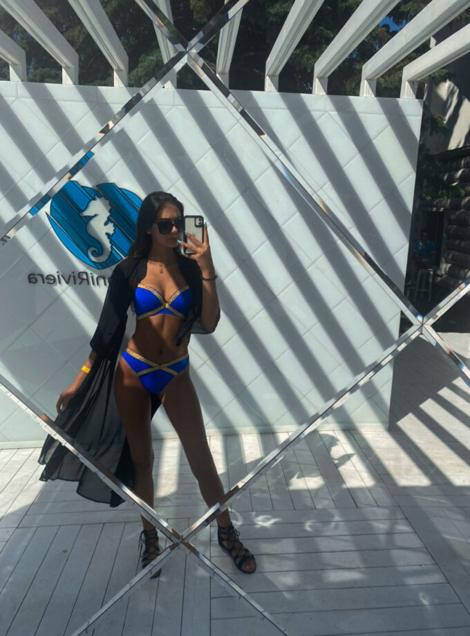 Costum de baie cupa classica